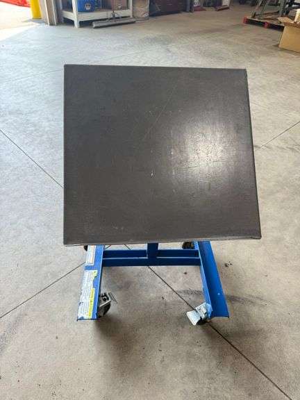 HD Work Station on Casters