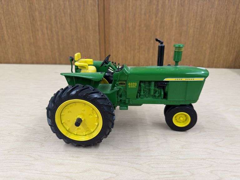 Precision John Deere 4020 Diesel Die Cast Tractor