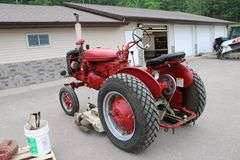 IH Farmall Super A tractor w/belly mower