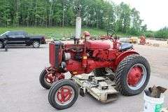 IH Farmall Super A tractor w/belly mower