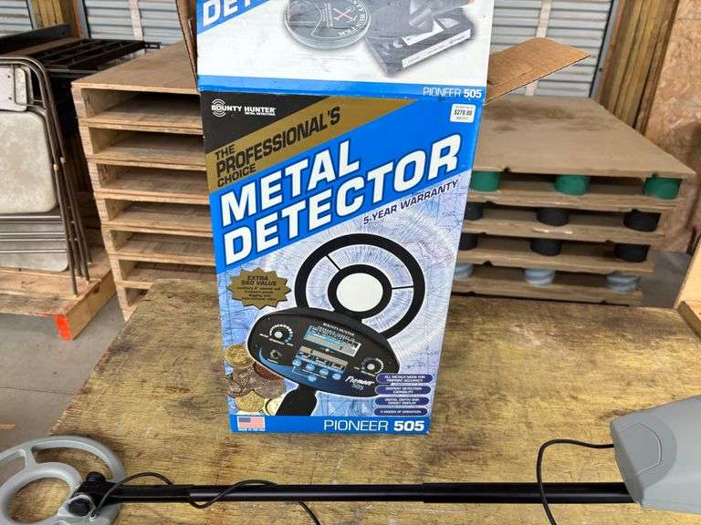 Discovery Metal Detector