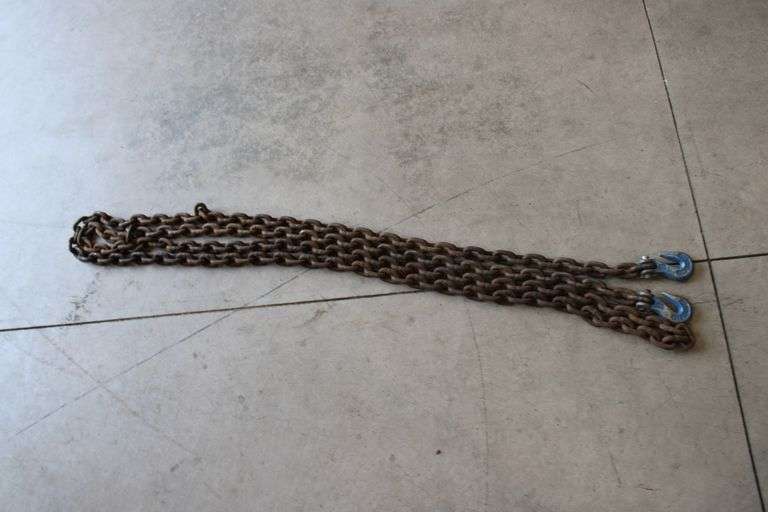 18' log chain w/good hooks
