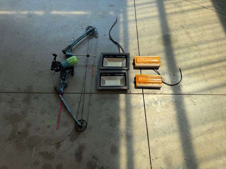 Bow Fishing Bow & Lights