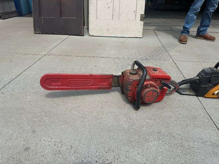 (2) Chainsaws (Need Tune Ups)