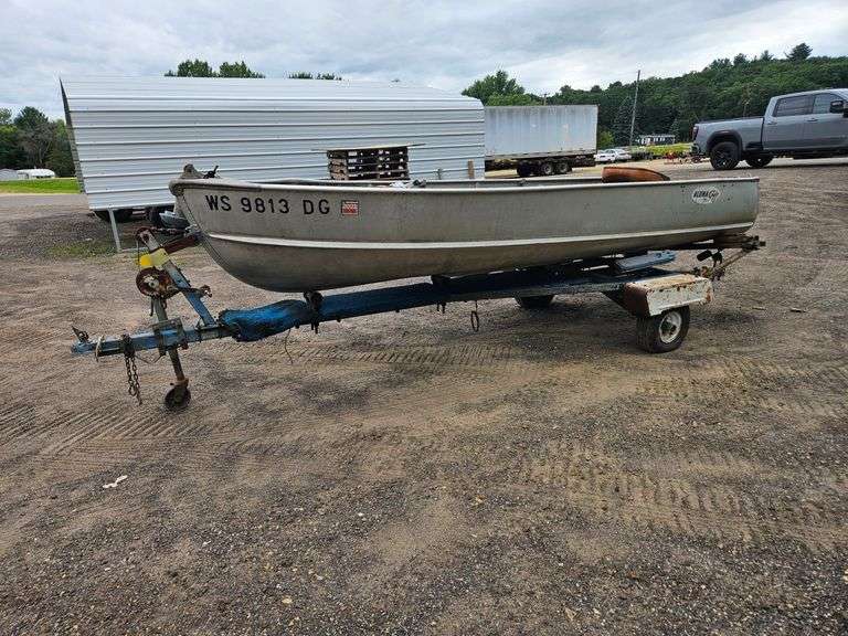 AlumaCraft 14-ft. Aluminum Boat