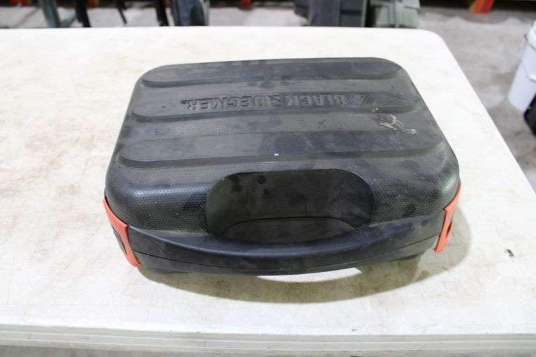 Black & Decker elec. sander w/case