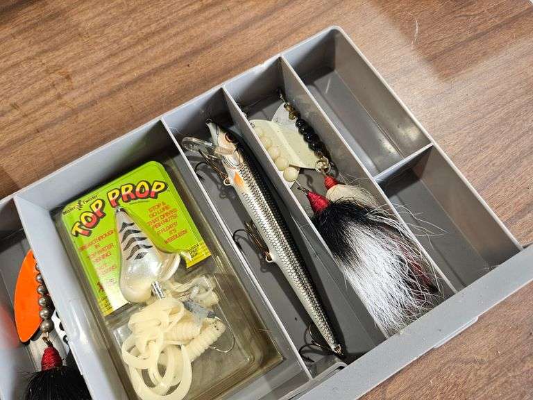 Flambeau 15" Tackle Box - full