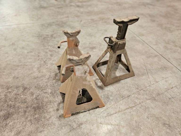 (3) Jack Stands