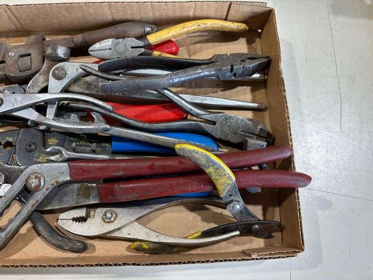 Flat of Pliers & Snips