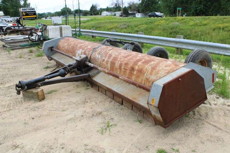 Brady Mod. 1680, 6 row stalk chopper, PTO drive