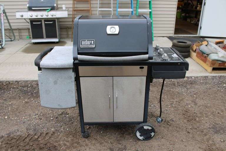 Weber 3 burner gas grill