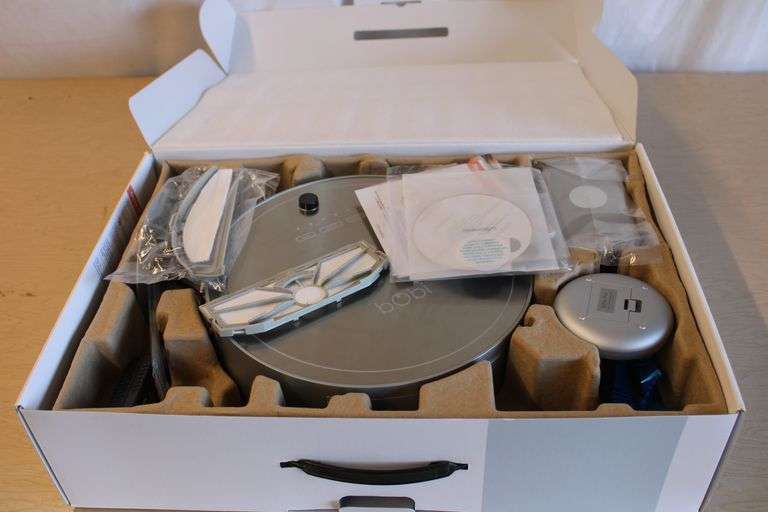 Bobi robotic vacuum cleaner & mop