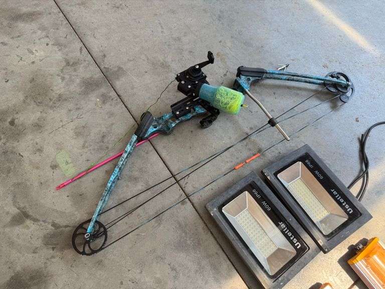 Bow Fishing Bow & Lights