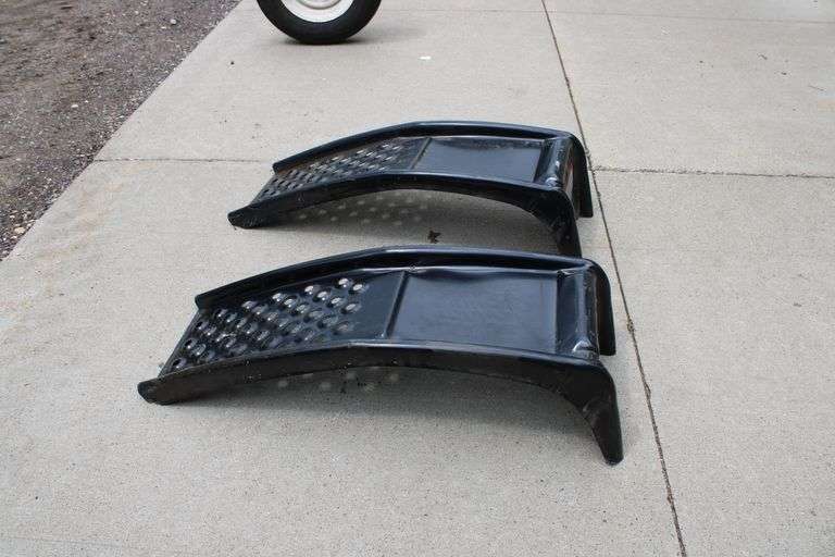 Pair of steel car ramps