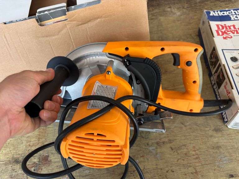Metal Circular Saw, Dirt Devil