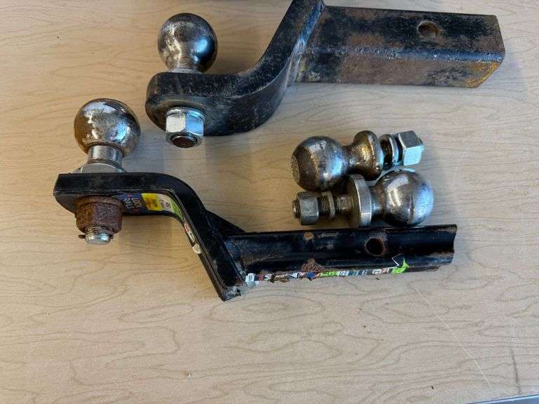 (2) Receiver Hitches w/ (4) Balls