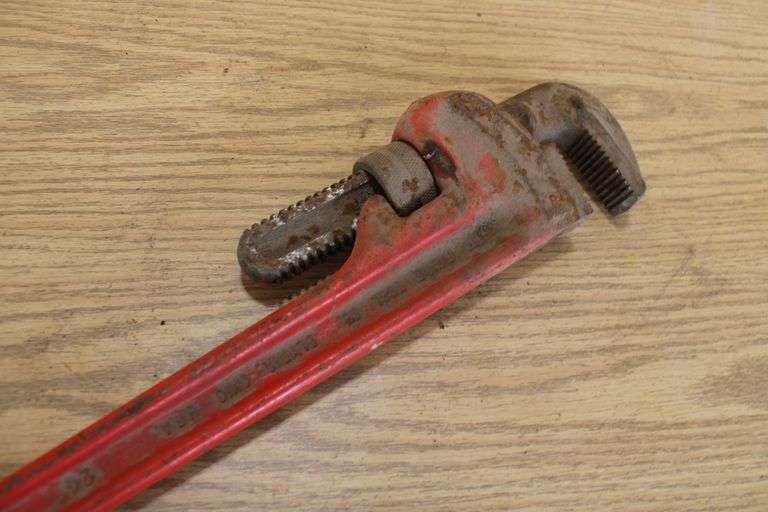 24" Ridgid pipe wrench