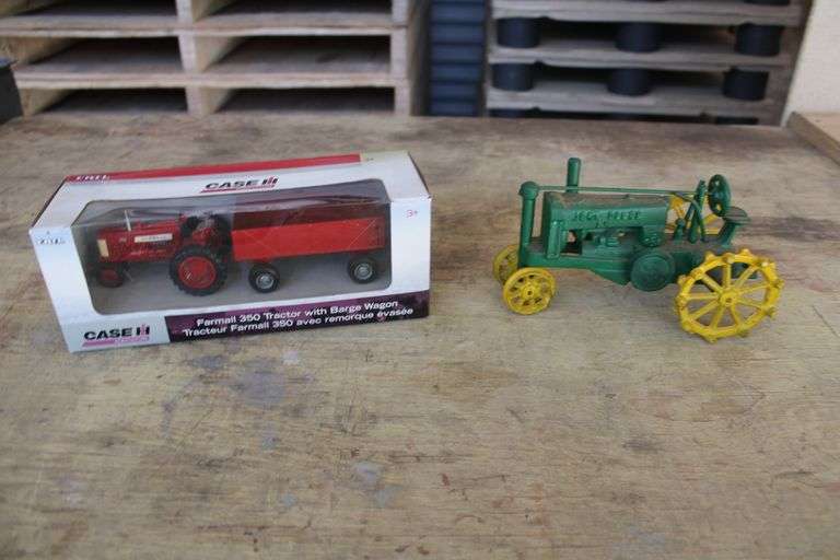 John Deere & International toy tractors