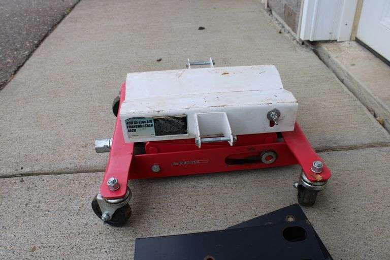 450 lb. Low Lift transmission jack w/brackets