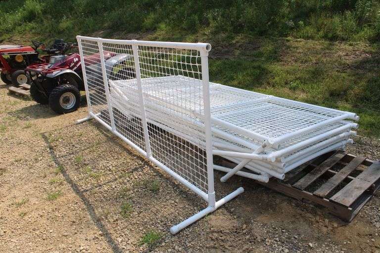 10 sections of PVC event fencing
