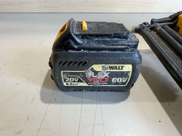 DeWalt 20v 18ga Brad Nailer