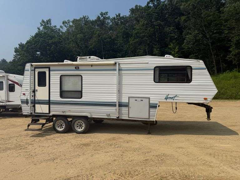 1992 Hornet 5th Wheel Camper