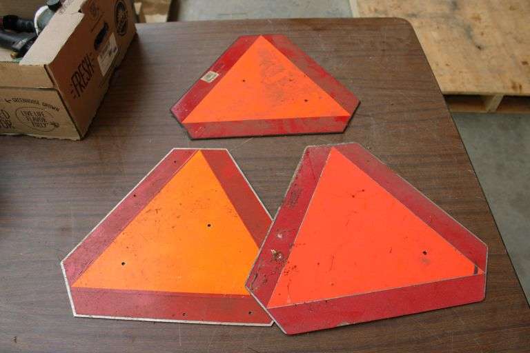 (3) SMV Signs