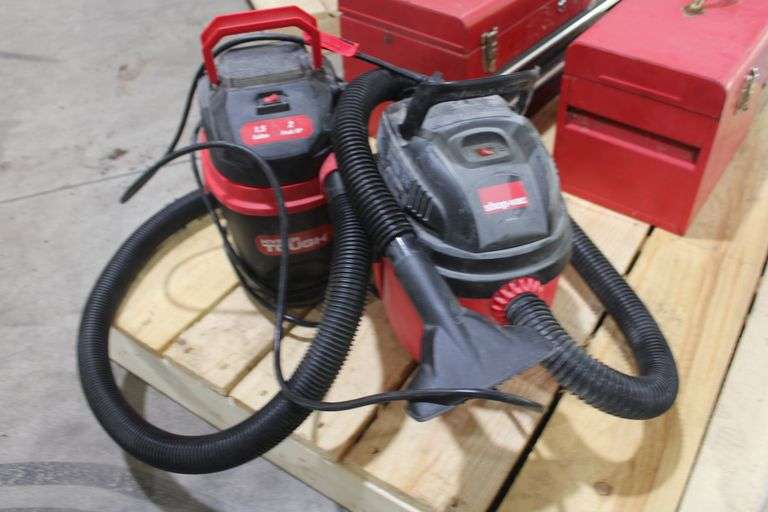2 mini elec. shop vacs