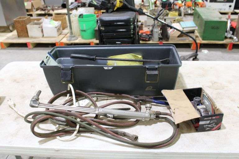 26" plastic tool box w/Smith torch & accessories