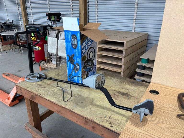 Discovery Metal Detector