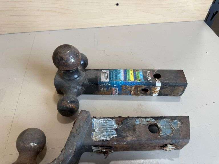 (2) Receiver Hitches & Hitch Adaptor