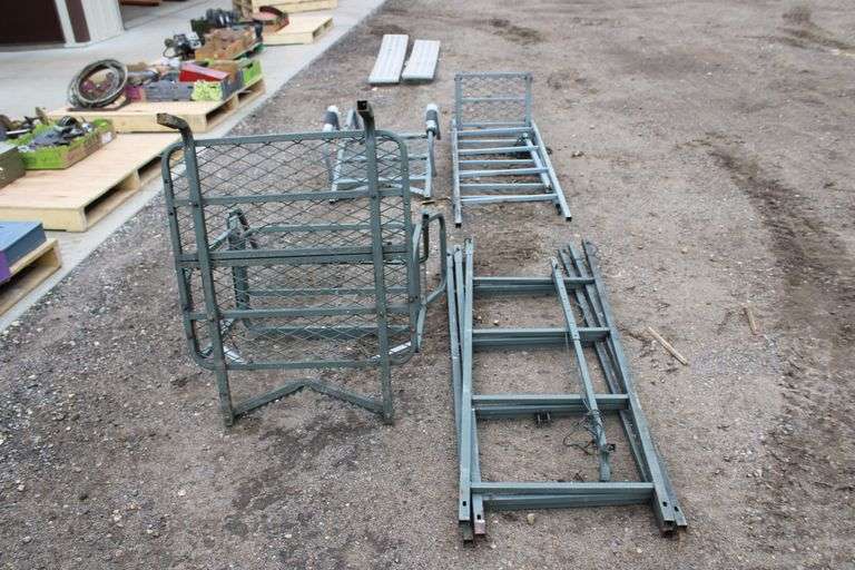 2 ladder tree stands