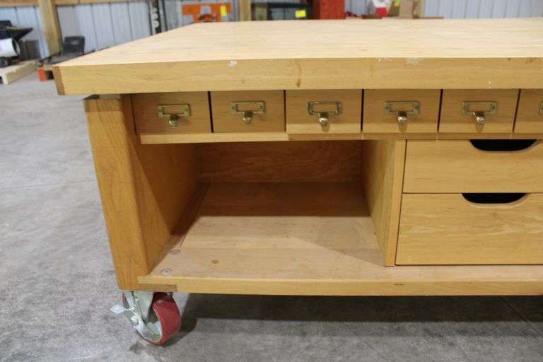 Cabinet Makers assembly table