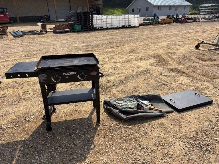 2-Burner "Flat Iron" Grill