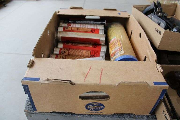 Box w/14 new tubes of grease
