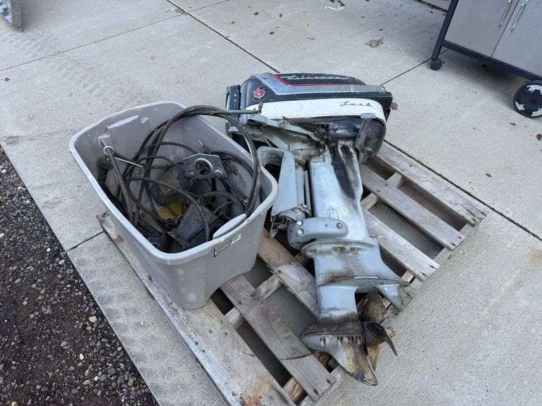 Vintage 25hp Evinrude Outboard Motor - Project