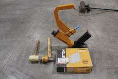 Bostitch wood flooring stapler w/staples