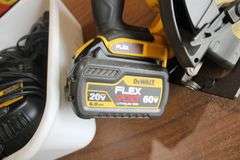 DeWalt 20v cordless 7 1/4" circular saw