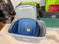 (10) Plastic Totes w/ Lids