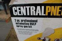 Central Pneumatic 2 pc. Professional Auto spray kit