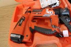 Paslode Impulse cordless finish nailer w/case