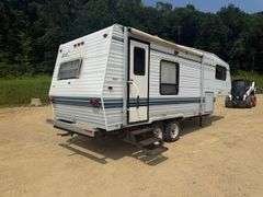 1992 Hornet 5th Wheel Camper
