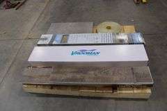 Pallet w/various vinyl plank flooring