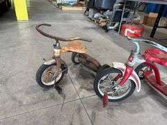 (2) Kids Tricycles
