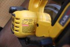 DeWalt 20v cordless 7 1/4" circular saw