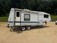 1992 Hornet 5th Wheel Camper