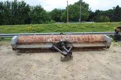 Brady Mod. 1680, 6 row stalk chopper, PTO drive