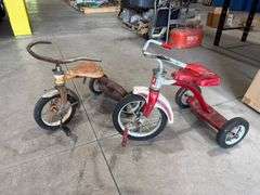 (2) Kids Tricycles