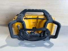 DeWalt Radio/Power Bank
