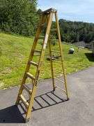 Keller 8' Fiberglass Step Ladder